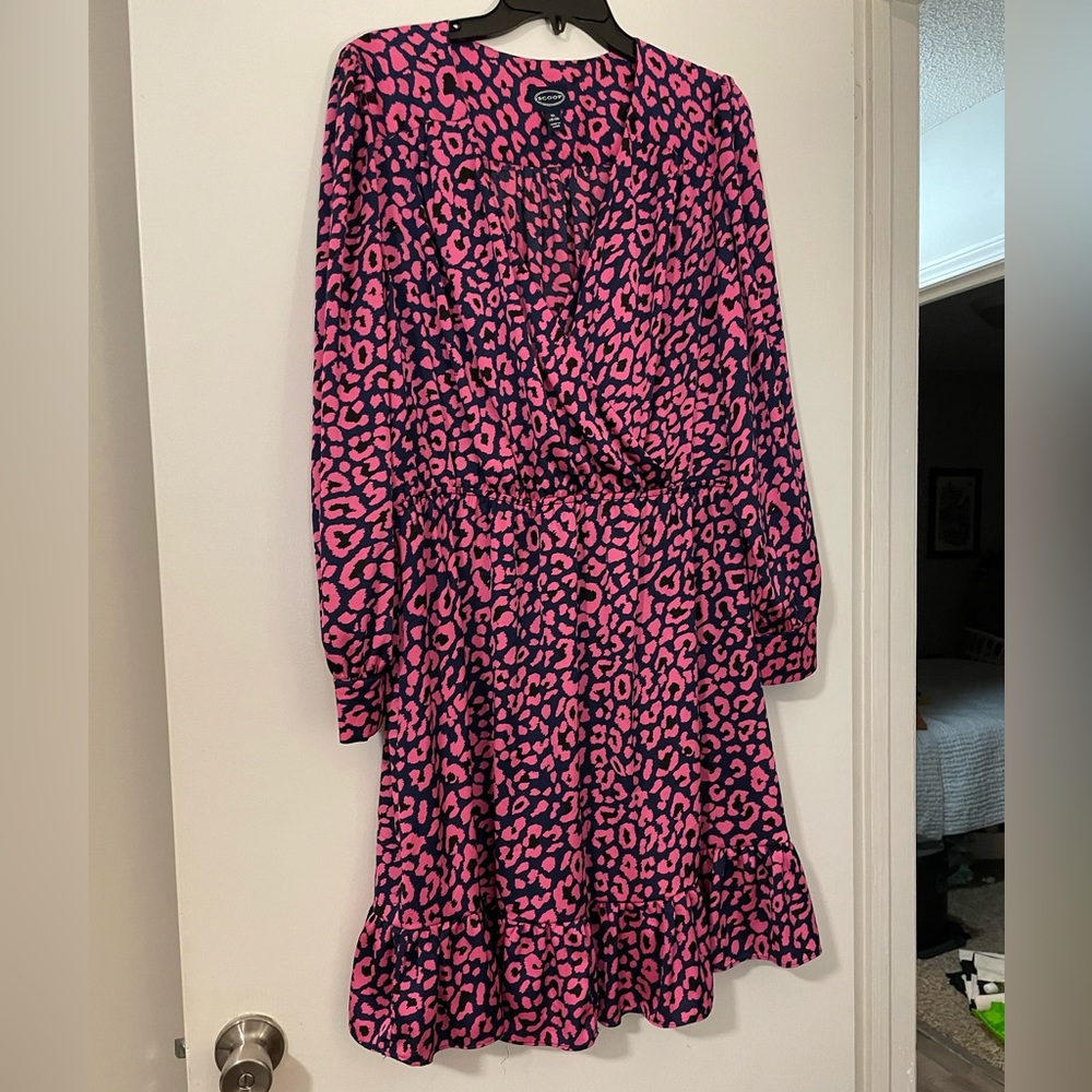 Women’s dress size XL so cute